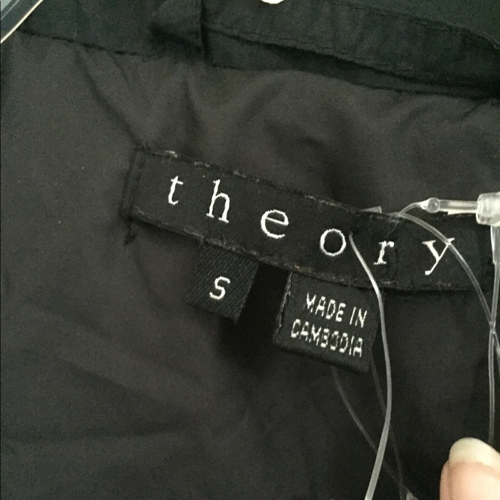 Theory black down coat - Picture 4 of 7